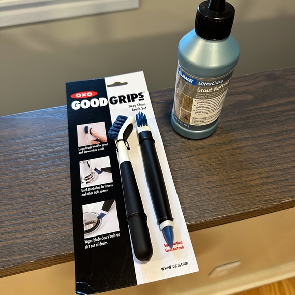 Mapei ultra care grout refresh and Oxo good grips brushes - Picture 2 of 14